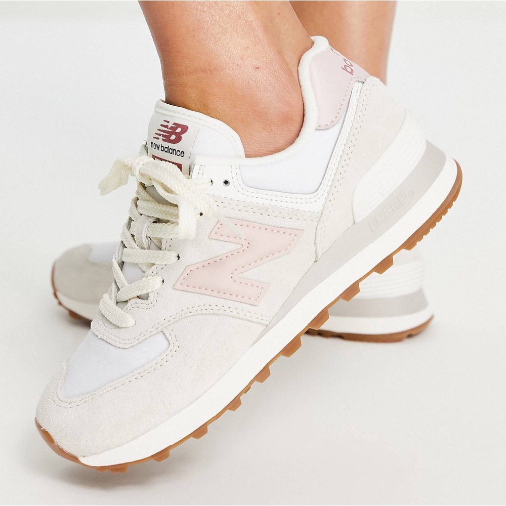 NEW❗️New Balance 574 - Taupe/Pink